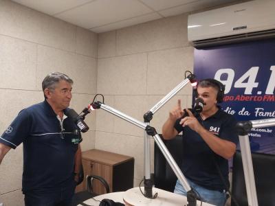  Campo Abeto FM comemorou com os ouvintes, 33 anos com programaÃ§Ã£o especial